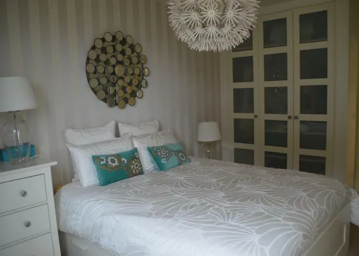 Amazing Beach & Pool Apartment With Garden